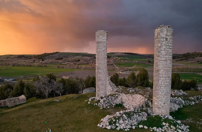 Castillo de Canillas de Esgueva, Spain
